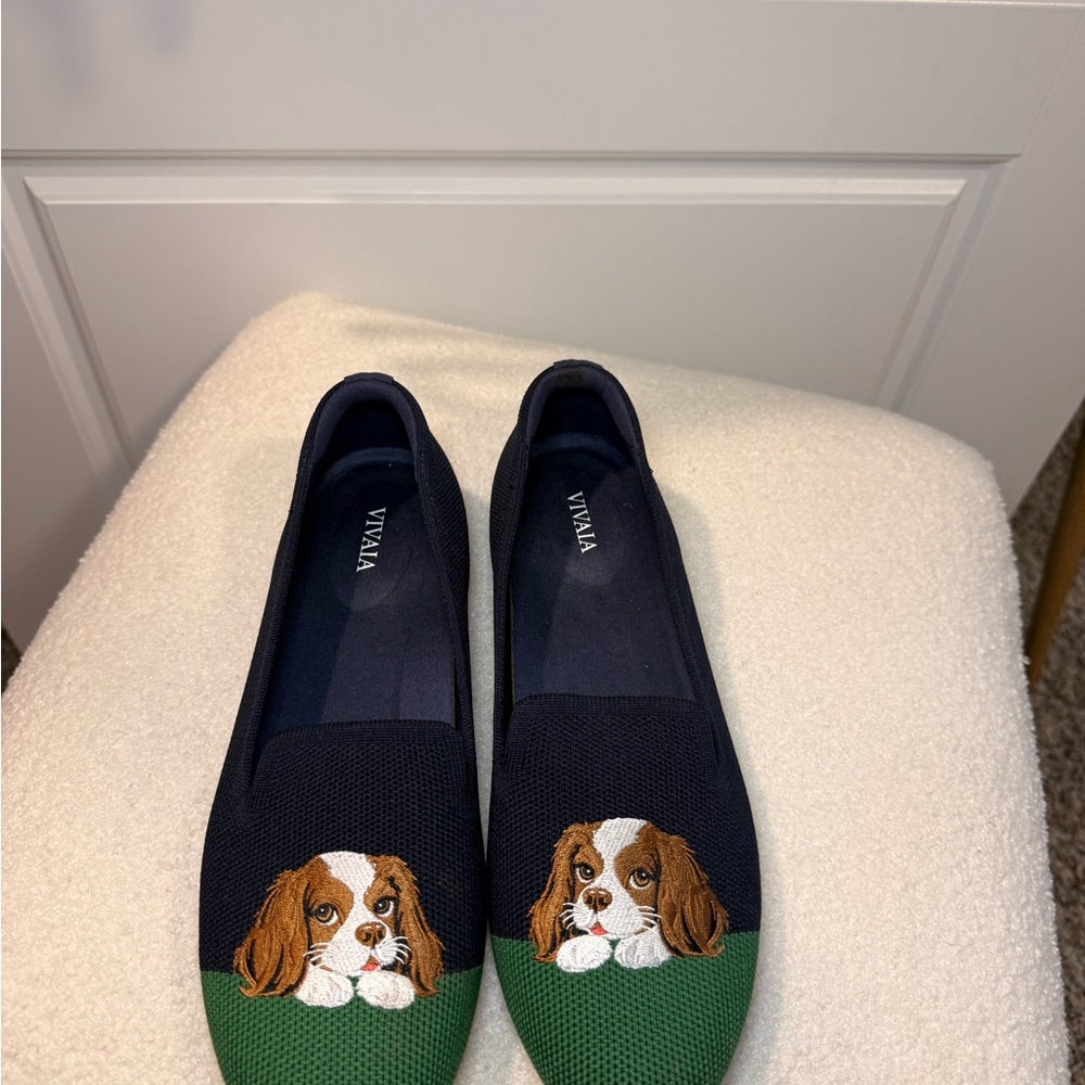 VIVAIA Women's Green and Blue Loafers